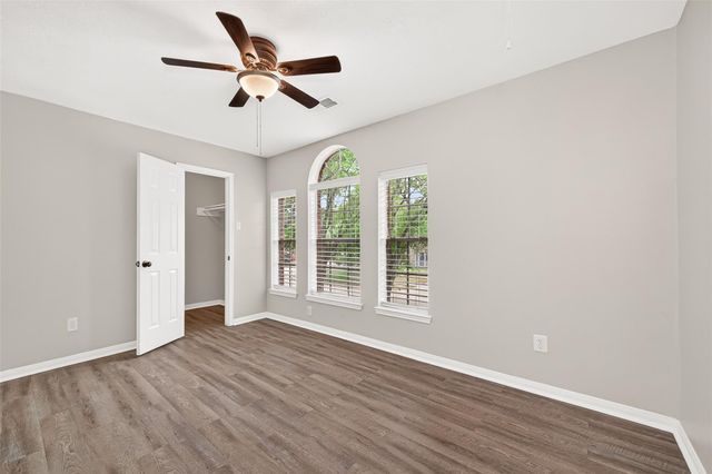 17235 Laguna Trail Drive, Houston, TX 77095