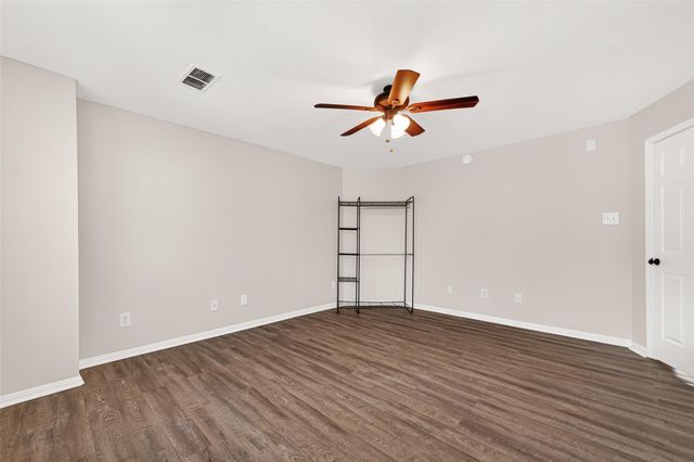 17235 Laguna Trail Drive, Houston, TX 77095