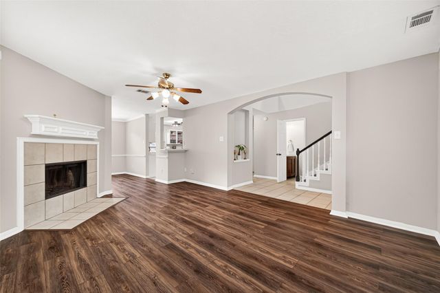 17235 Laguna Trail Drive, Houston, TX 77095