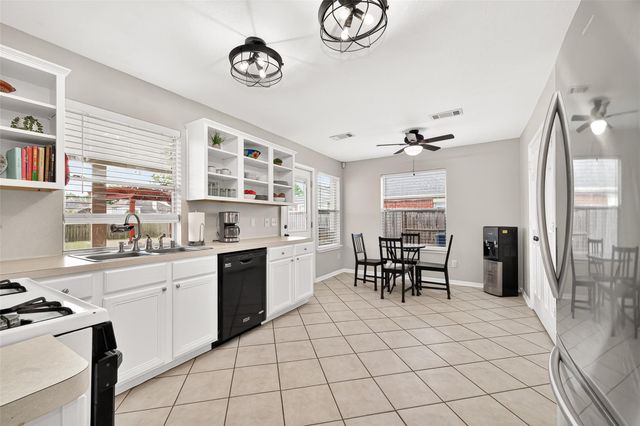 17235 Laguna Trail Drive, Houston, TX 77095