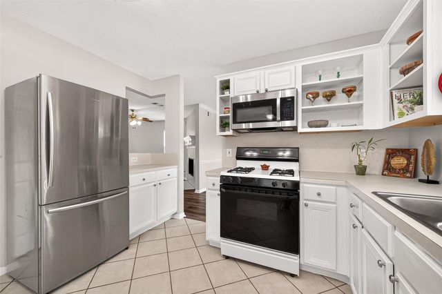 17235 Laguna Trail Drive, Houston, TX 77095