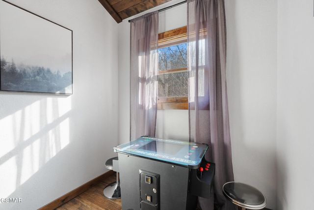 1016 Ravens Ford Way, Sevierville, TN 37876