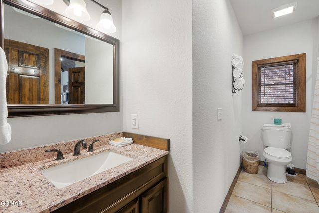 1016 Ravens Ford Way, Sevierville, TN 37876