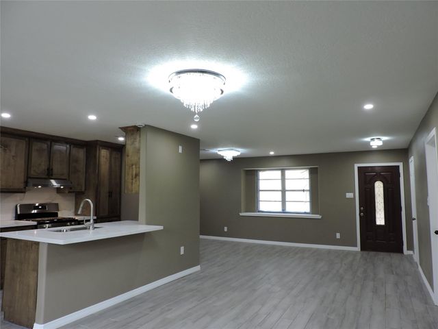 2217 Hickory Lane, Pasadena, TX 77502