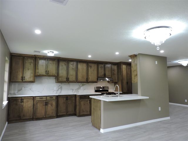 2217 Hickory Lane, Pasadena, TX 77502