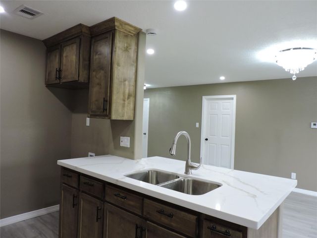 2217 Hickory Lane, Pasadena, TX 77502