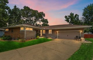 8420 Parrish Court, Highland, IN 46322