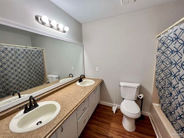 5905 Pamela Dr, Milton, FL 32570