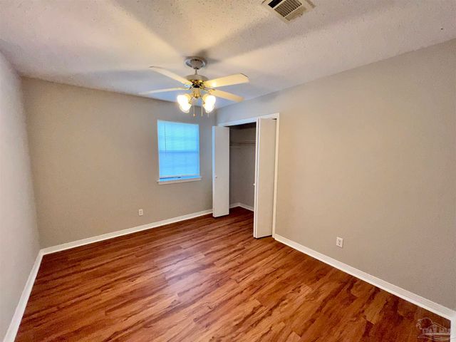 5905 Pamela Dr, Milton, FL 32570