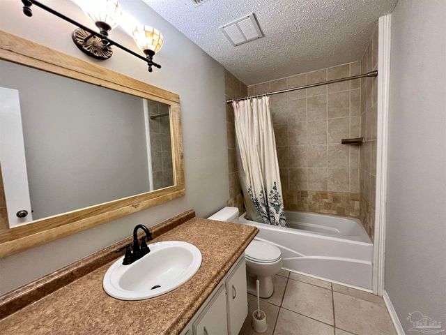 5905 Pamela Dr, Milton, FL 32570