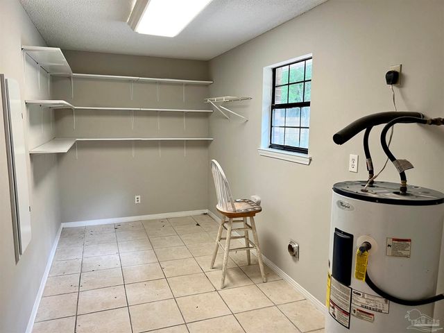 5905 Pamela Dr, Milton, FL 32570