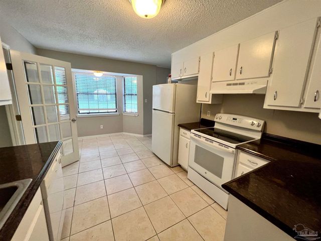 5905 Pamela Dr, Milton, FL 32570