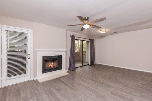 3500 Tangle Brush Drive 132, The Woodlands, TX 77381