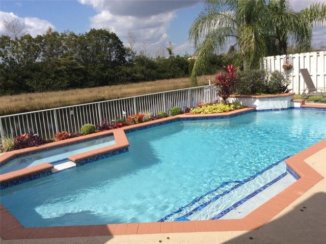 160 NW 166th Ave, Pembroke Pines, FL 33028