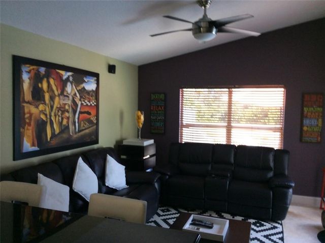 160 NW 166th Ave, Pembroke Pines, FL 33028