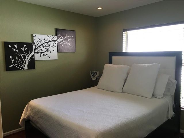 160 NW 166th Ave, Pembroke Pines, FL 33028