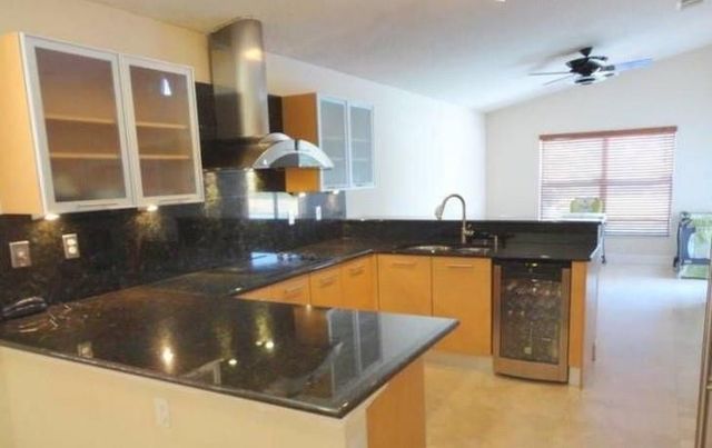 160 NW 166th Ave, Pembroke Pines, FL 33028