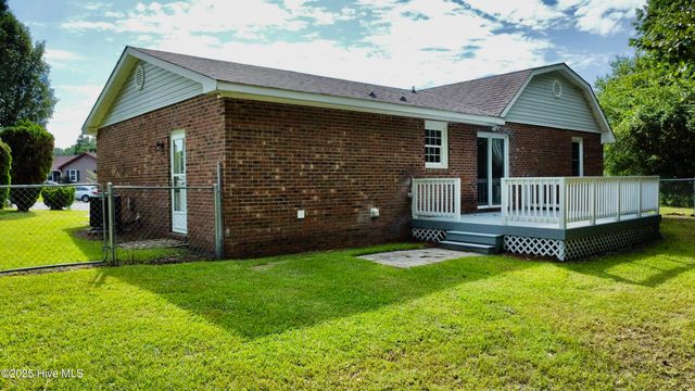 110 Kyle Drive, Jacksonville, NC 28546