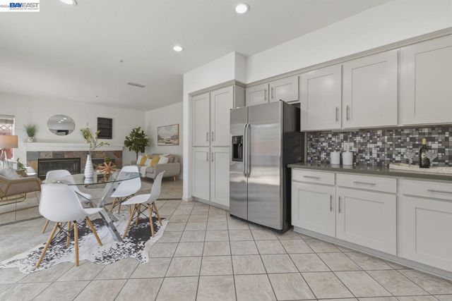 5689 Mollie Cir, Livermore, CA 94551