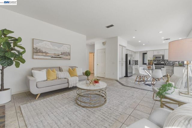 5689 Mollie Cir, Livermore, CA 94551
