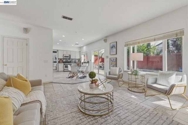 5689 Mollie Cir, Livermore, CA 94551