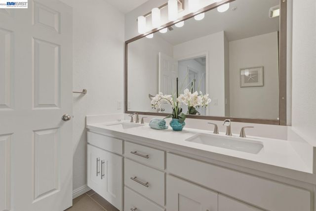 5689 Mollie Cir, Livermore, CA 94551