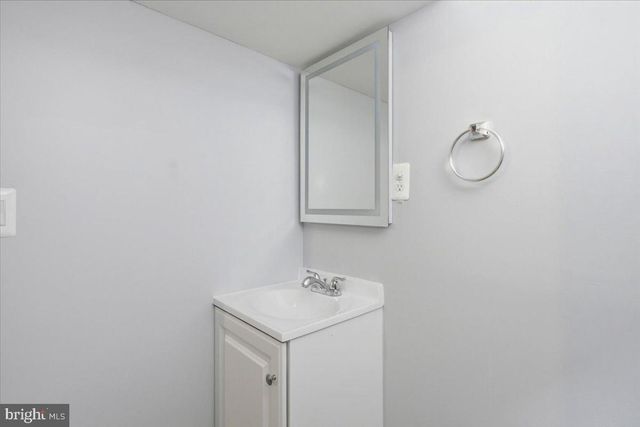 8715 GEREN RD, Silver Spring, MD 20901