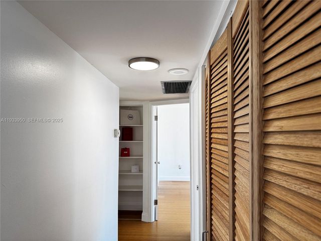 2851 NE 183rd St 1007E, Aventura, FL 33160