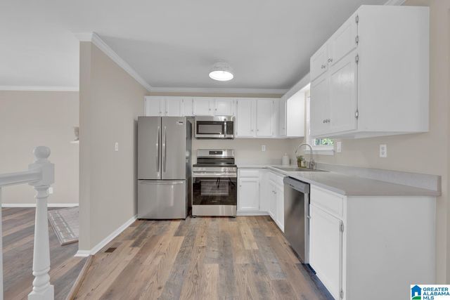 225 ASH CIRCLE, Trussville, AL 35173