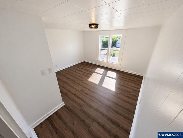 303 W Water St, Stayton, OR 97383