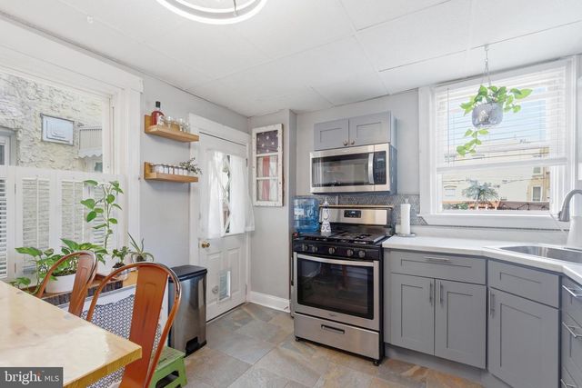 2873 GILLINGHAM ST, Philadelphia, PA 19137