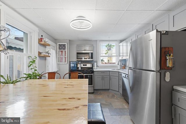 2873 GILLINGHAM ST, Philadelphia, PA 19137