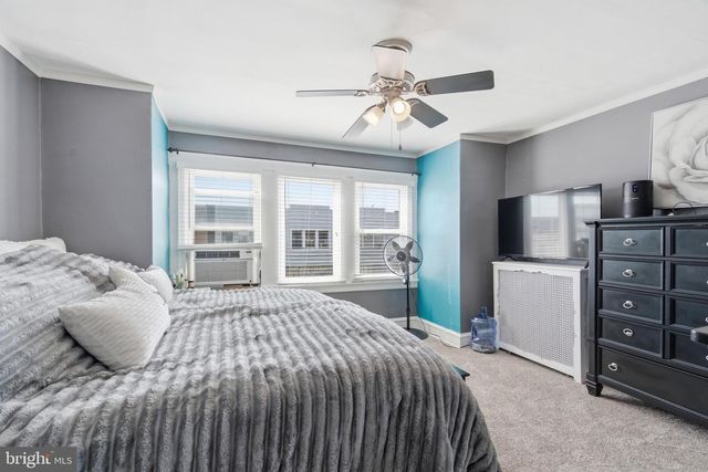 2873 GILLINGHAM ST, Philadelphia, PA 19137