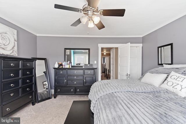 2873 GILLINGHAM ST, Philadelphia, PA 19137