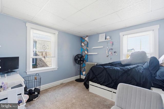 2873 GILLINGHAM ST, Philadelphia, PA 19137