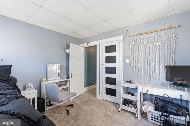 2873 GILLINGHAM ST, Philadelphia, PA 19137