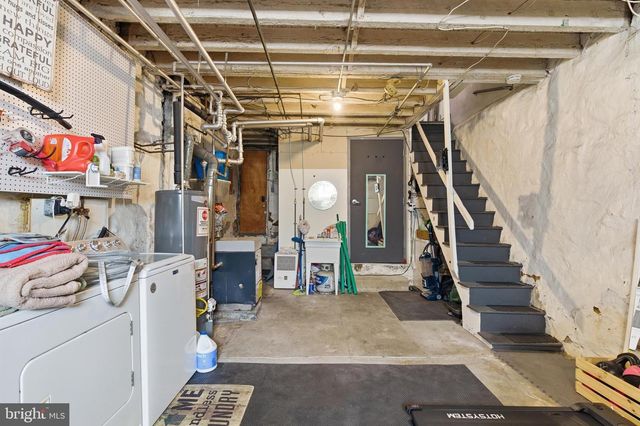 2873 GILLINGHAM ST, Philadelphia, PA 19137