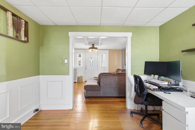 2873 GILLINGHAM ST, Philadelphia, PA 19137