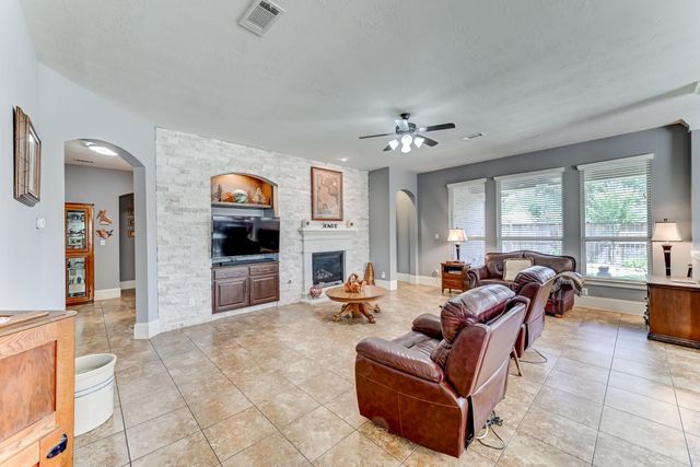 19708 N San Gabriel River Circle, Cypress, TX 77433