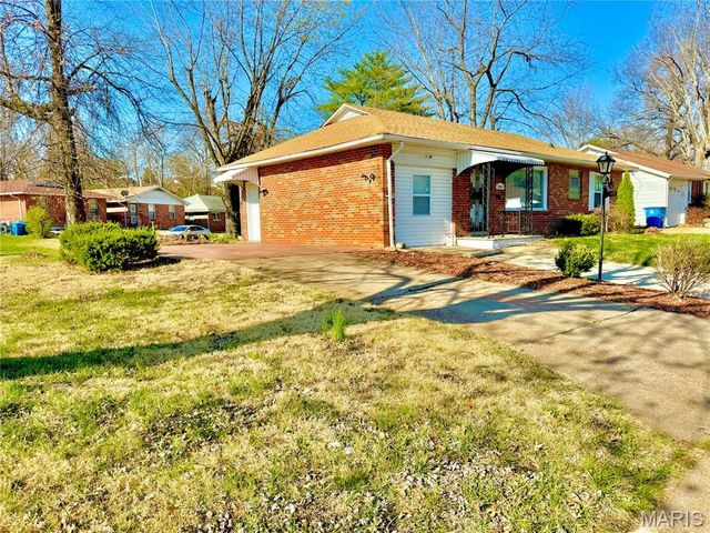 7008 Rohn Drive, St Louis, MO 63121