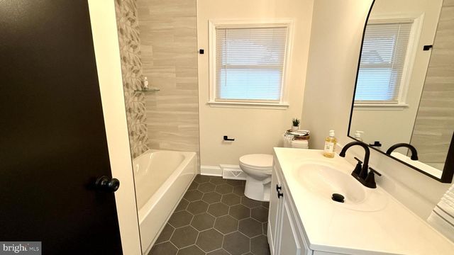 115 GLOUCESTER AVE, Magnolia, NJ 08049