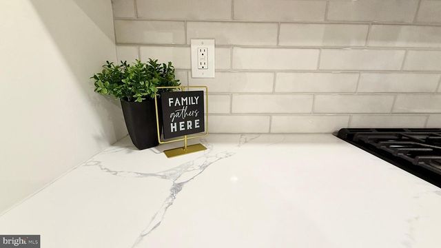 115 GLOUCESTER AVE, Magnolia, NJ 08049