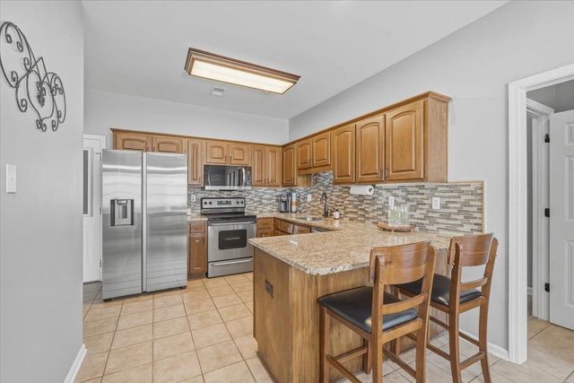 164 DANBROOKE DR, Collierville, TN 38017