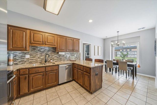 164 DANBROOKE DR, Collierville, TN 38017