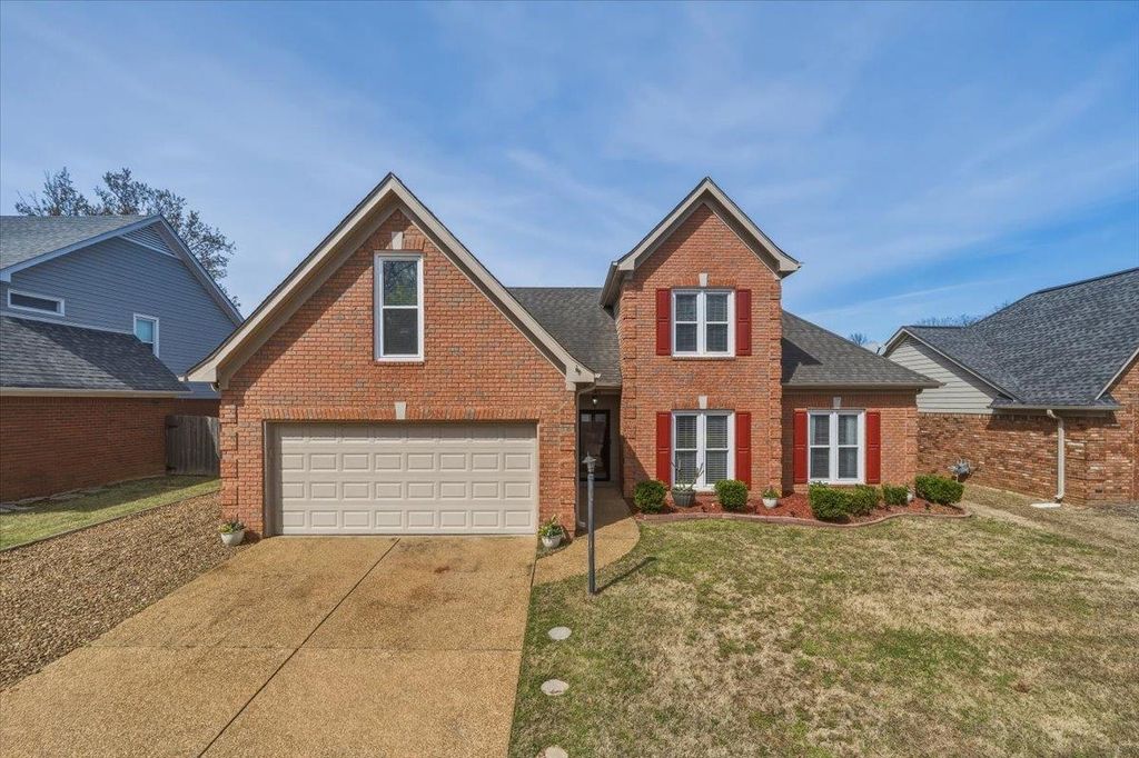 164 DANBROOKE DR, Collierville, TN 38017