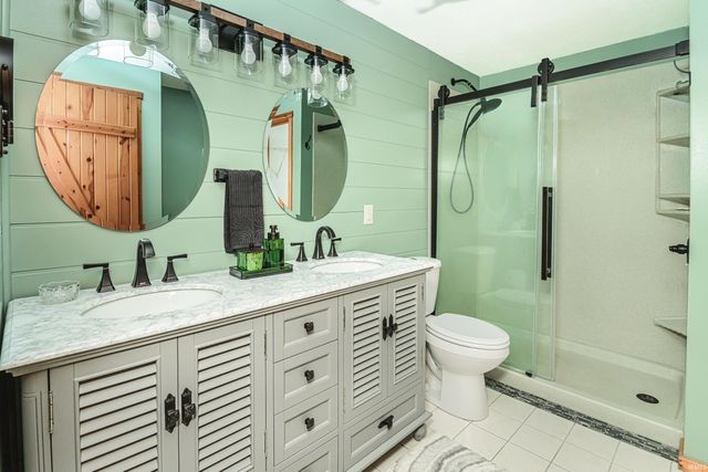 5182 W Woodland Road, Ellettsville, IN 47429