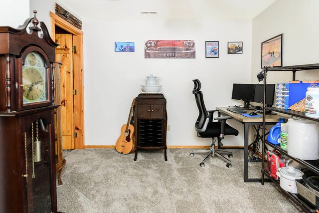 5182 W Woodland Road, Ellettsville, IN 47429