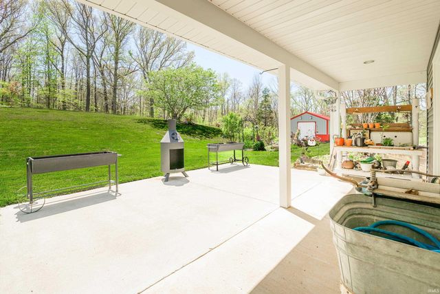 5182 W Woodland Road, Ellettsville, IN 47429