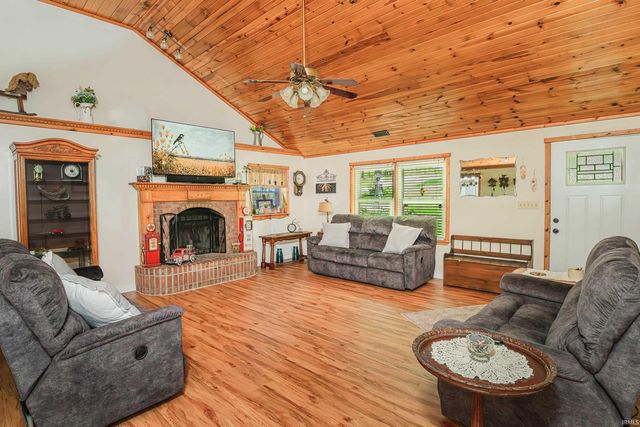 5182 W Woodland Road, Ellettsville, IN 47429