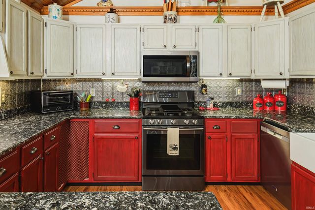 5182 W Woodland Road, Ellettsville, IN 47429